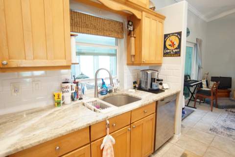 506 NW 6th Way, Boynton Beach FL - photo 8 of 20