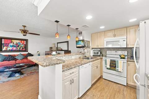 247 Normandy F, Delray Beach FL - photo 7 of 61