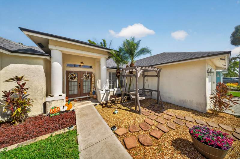 4 bedroom Single Family Residence at 1481 SW San Sebastian Avenue, Port St Lucie Section 23, Port St. Lucie — photo 5