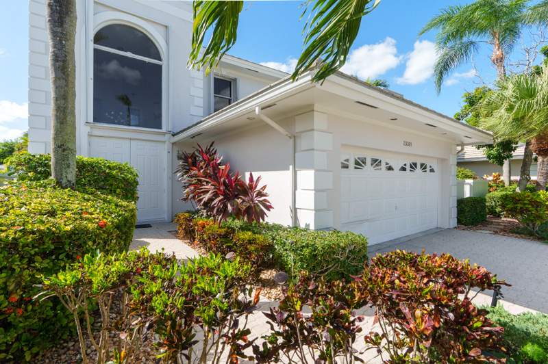 3 bedroom Single Family Residence at 23381 Butterfly Palm Court, Palms At Boca Pointe, Boca Raton — photo 2