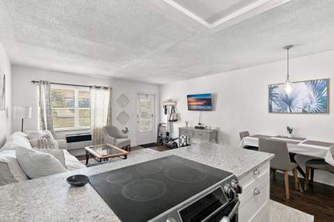 2111 NE 56th Street #207, Fort Lauderdale FL - photo 12 of 30