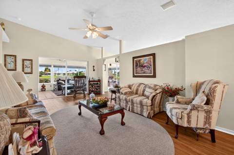6734 Picante Circle, Fort Pierce FL - photo 17 of 56