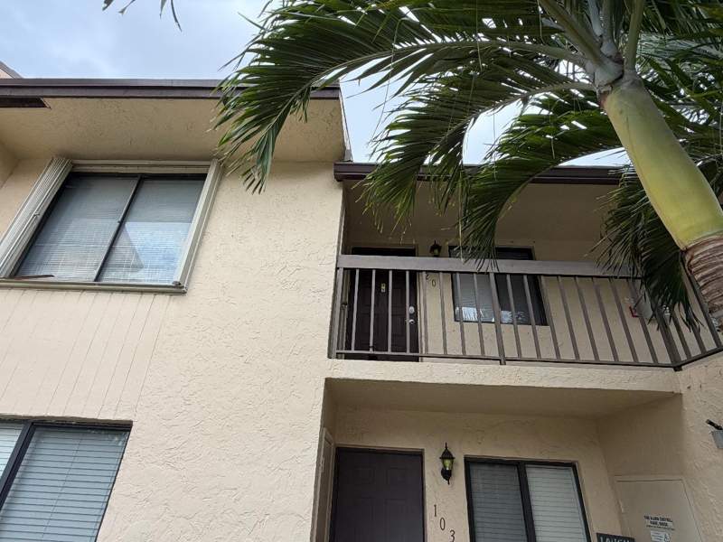 2 bedroom Condominium at 21943 Remsen Terrace #203, Kensington Walk Condo, Boca Raton — photo 2