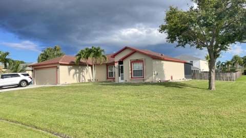 602 SE Streamlet Avenue, Port St. Lucie FL - photo 9 of 31