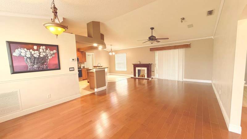 3 bedroom Single Family Residence at 602 SE Streamlet Avenue, Port St Lucie Section 10, Port St. Lucie — photo 2