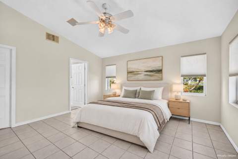 6734 Picante Circle, Fort Pierce FL - photo 13 of 56