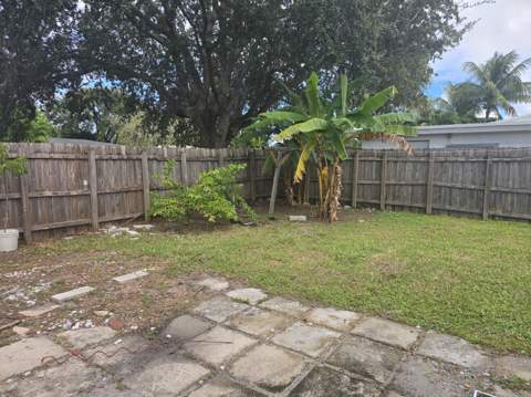 1401 S 23rd Avenue, Hollywood FL - photo 21 of 27