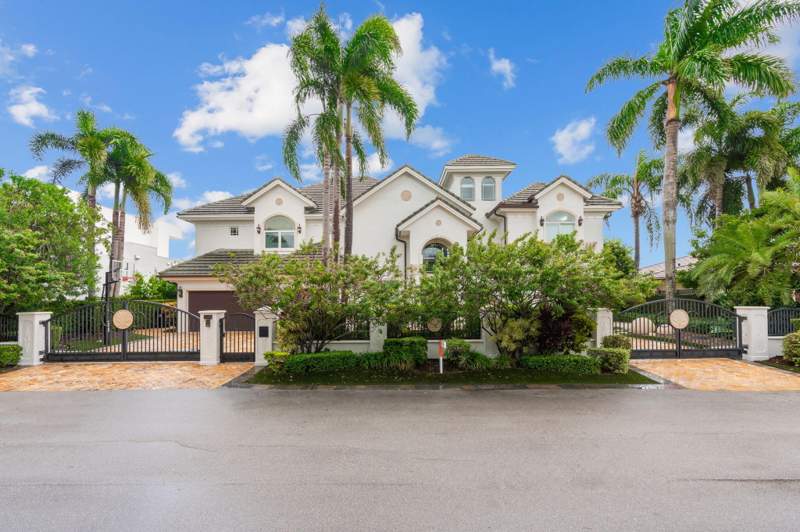 5 bedroom Single Family Residence at 2200 Intracoastal Drive, Coral Ridge North, Fort Lauderdale — photo 2