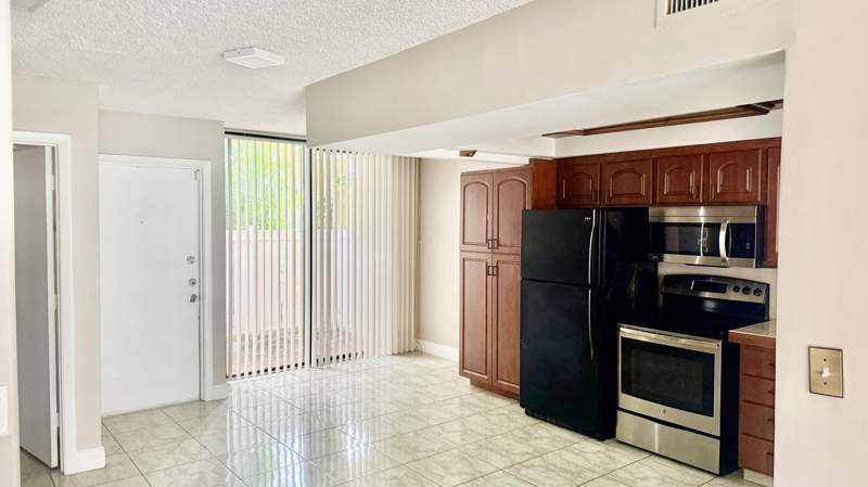 3 bedroom Townhouse at 8701 SW 30th Street #205, Harvest Section One Condo, Davie — photo 4