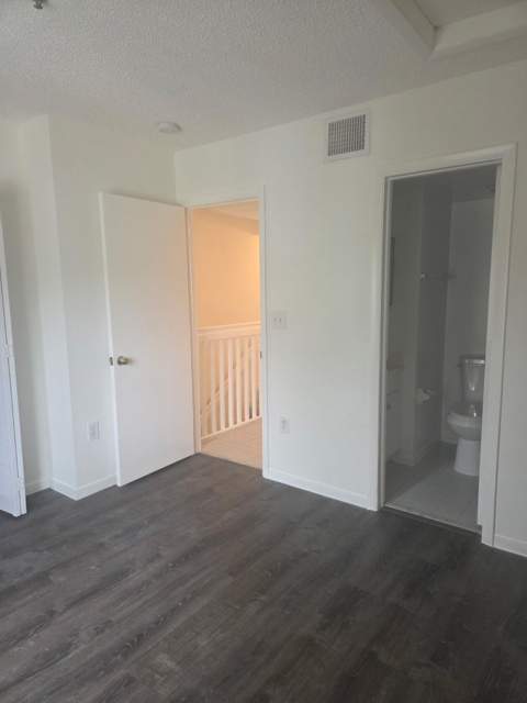 215 Riviera Circle, Weston FL - photo 13 of 23