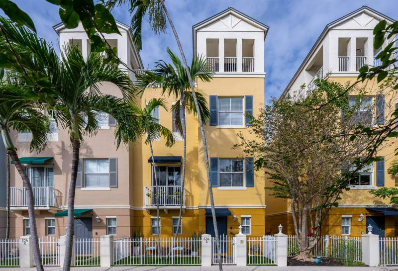 3 bedroom Townhouse at 536 NE 7th Avenue #Unit 2, Holmberg & Mc Kees, Fort Lauderdale — photo 2