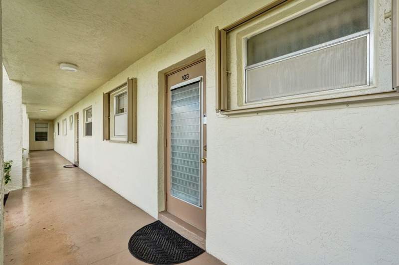 2 bedroom Condominium at 6870 Royal Palm Boulevard #103M, Royal Park Gardens Iii-M Condo, Margate — photo 3