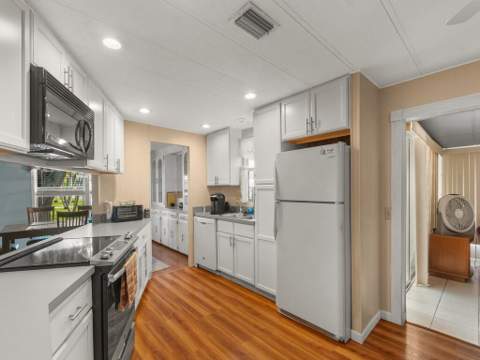 301 NE Moonstone Drive, Jensen Beach FL - photo 17 of 46