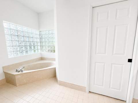 10921 Haydn Drive, Boca Raton FL - photo 12 of 68