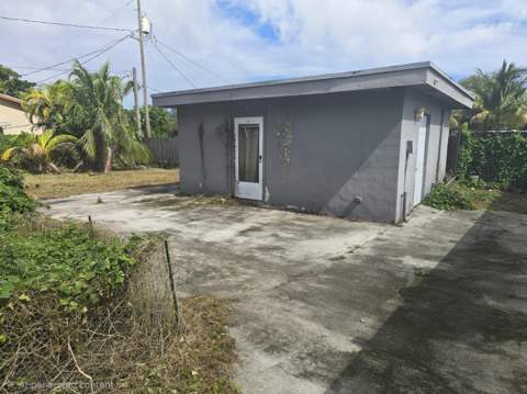 2513 Grant Street, Hollywood FL - photo 14 of 21