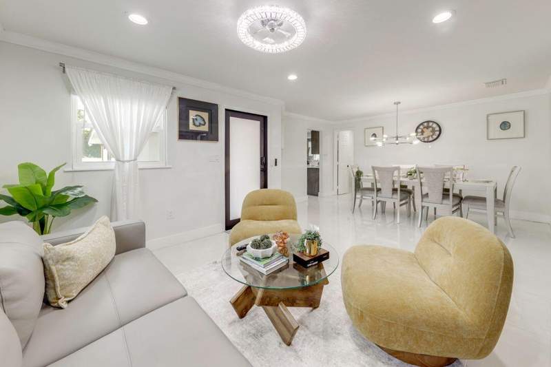 3 bedroom Single Family Residence at 400 SE 7th Street, Osceola Park, Delray Beach — photo 3