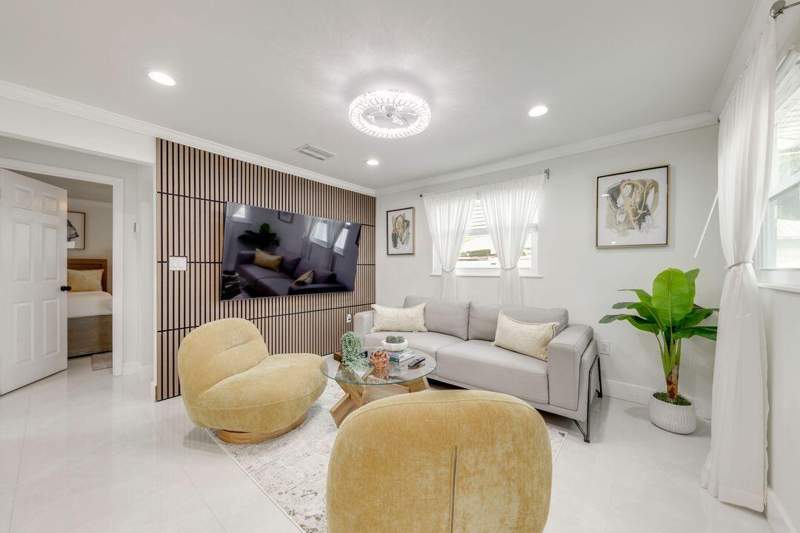 3 bedroom Single Family Residence at 400 SE 7th Street, Osceola Park, Delray Beach — photo 4