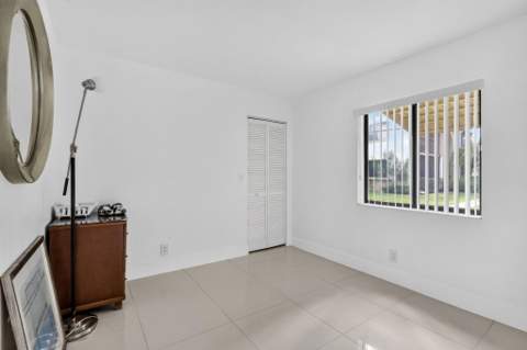 528 Shady Pine Way #B1, Greenacres FL - photo 23 of 34