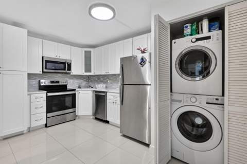 528 Shady Pine Way #B1, Greenacres FL - photo 13 of 34