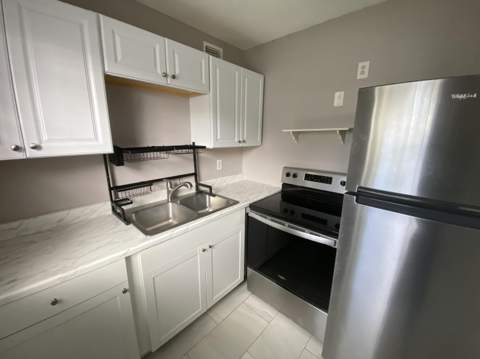 49 Waltham C #49, West Palm Beach FL - photo 6 of 11