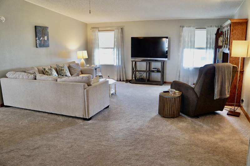 3 bedroom Manufactured Home at 552 Tropical Isles Circle, Tropical Isles, Fort Pierce — photo 4