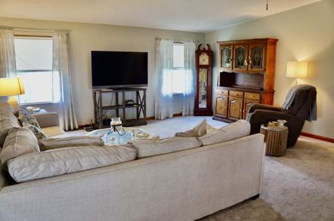 552 Tropical Isles Circle, Fort Pierce FL - photo 6 of 43