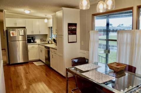 552 Tropical Isles Circle, Fort Pierce FL - photo 10 of 43