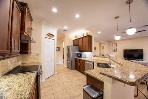 9340 Silent Oak Circle, West Palm Beach FL - photo 16 of 48