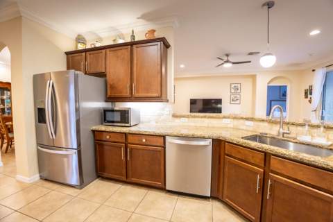 9340 Silent Oak Circle, West Palm Beach FL - photo 18 of 48