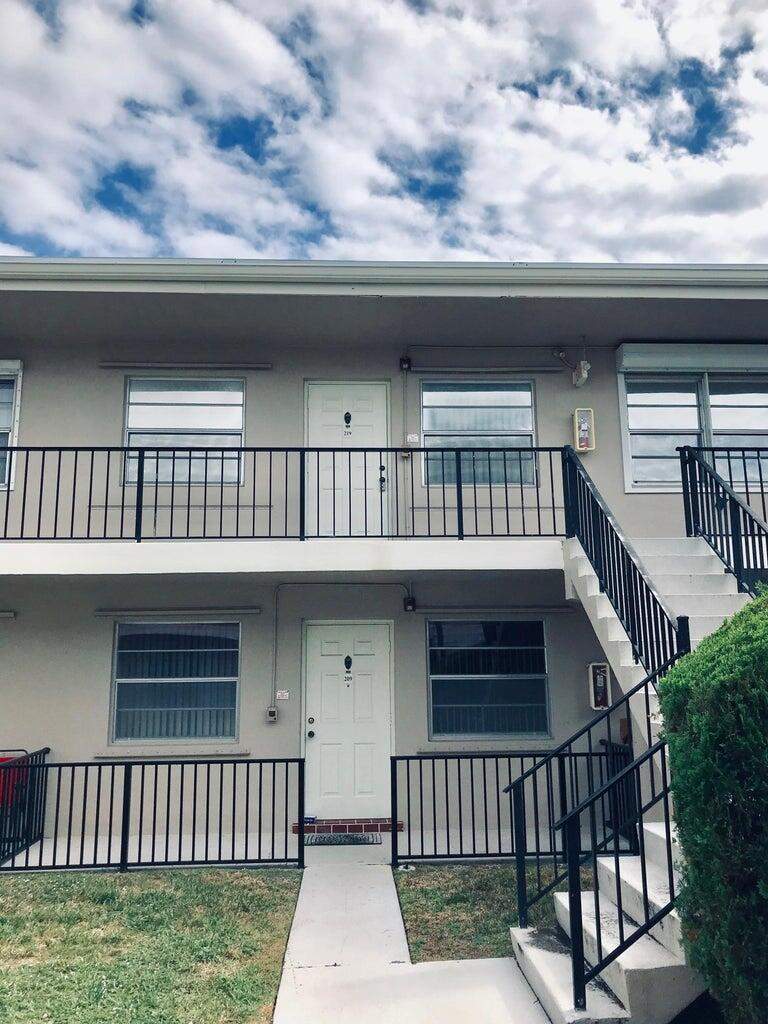 1 bedroom Condominium at 1230 Old Boynton Road #219, Poinciana Condo, Boynton Beach — photo 2