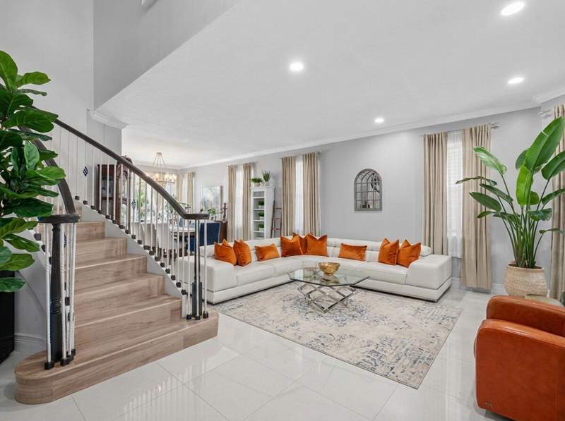 5 bedroom Single Family Residence at 7576 Greenville Circle, Smith Dairy West Pud 10, Lake Worth — photo 3