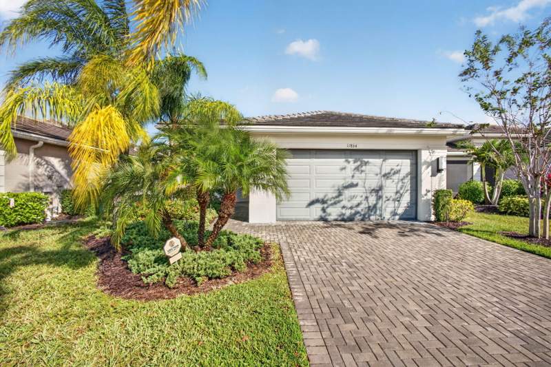 3 bedroom Single Family Residence at 11864 SW Waterford Isle Way, Riverland Parcel A - Plat Eleven, Port St. Lucie — photo 2