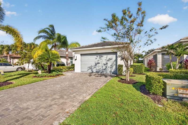 3 bedroom Single Family Residence at 11864 SW Waterford Isle Way, Riverland Parcel A - Plat Eleven, Port St. Lucie — photo 4