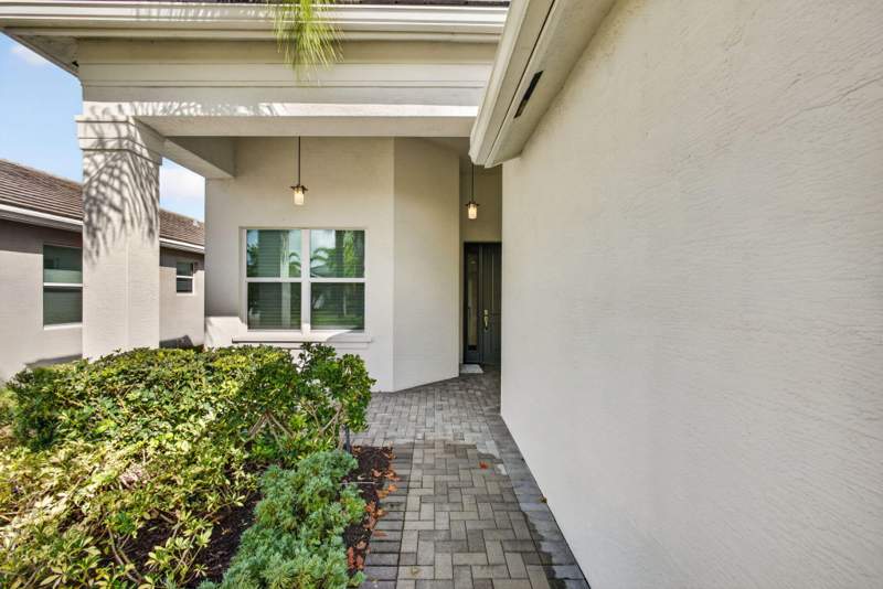 3 bedroom Single Family Residence at 11864 SW Waterford Isle Way, Riverland Parcel A - Plat Eleven, Port St. Lucie — photo 5