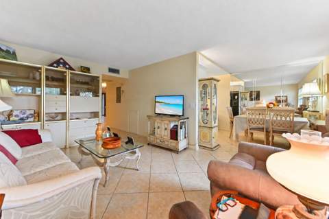 1052 Rexford C, Boca Raton FL - photo 7 of 30
