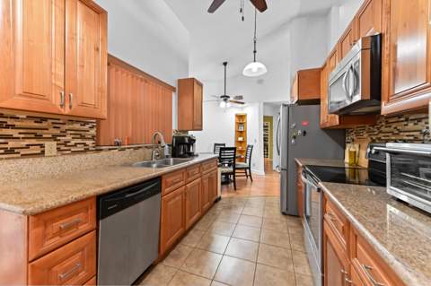 8621 Winnipesaukee Way, Lake Worth FL - photo 14 of 39