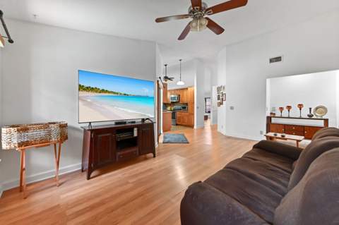 8621 Winnipesaukee Way, Lake Worth FL - photo 21 of 39