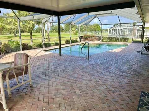 1737 SE Hondo Avenue, Port St. Lucie FL - photo 11 of 49