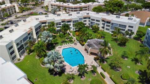 6770 Royal Palm Boulevard #305L, Margate FL - photo 16 of 33