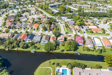 740 Lake Wellington Drive, Wellington FL - photo 17 of 48