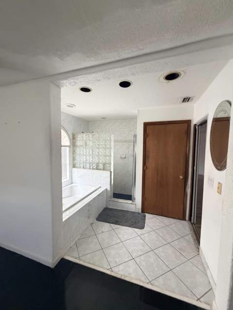 8781 N Bates Road, Palm Beach Gardens FL - photo 8 of 27