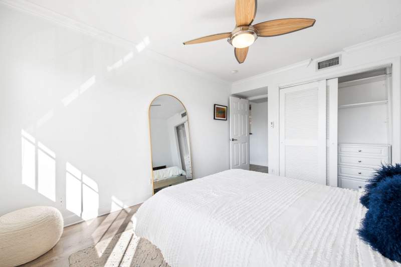2 bedroom Condominium at 1515 E Broward Boulevard #401, Pine Crest Village I At, Fort Lauderdale — photo 4