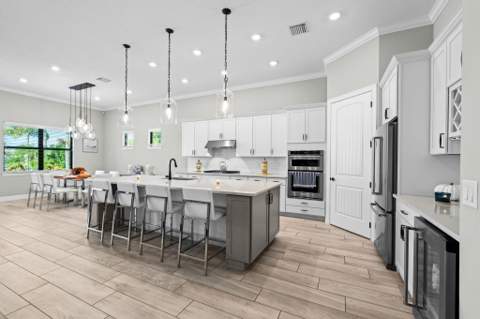 9113 Balsamo Drive, Palm Beach Gardens FL - photo 9 of 51