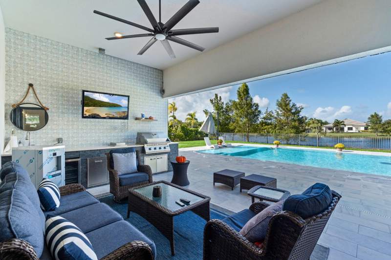 3 bedroom Single Family Residence at 9113 Balsamo Drive, Ancient Tree, Palm Beach Gardens — photo 2