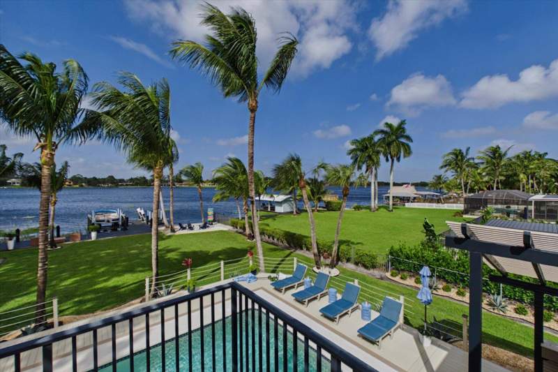 3 bedroom Single Family Residence at 2092 Circle Place Drive, Lake Osborne Ct Lantana, Lake Worth — photo 2