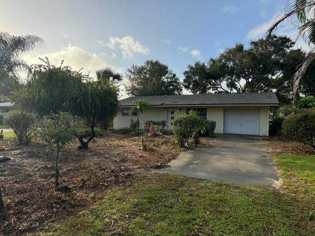 3 bedroom Single Family Residence at 119 Wisteria Avenue, Sunset Park, Fort Pierce — photo 2