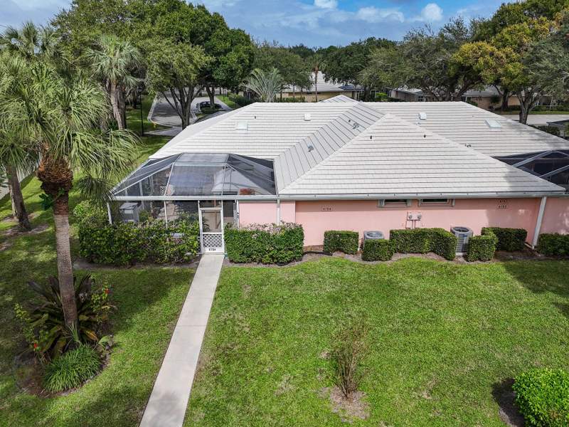 2 bedroom Villa at 4704 Lakemont Court, Lake Catherine, Palm Beach Gardens — photo 3