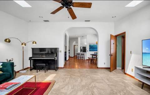 1324 N Lakeside Drive, Lake Worth Beach FL - photo 10 of 49