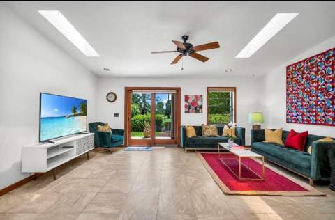 1324 N Lakeside Drive, Lake Worth Beach FL - photo 11 of 49