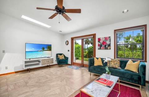 1324 N Lakeside Drive, Lake Worth Beach FL - photo 12 of 49
